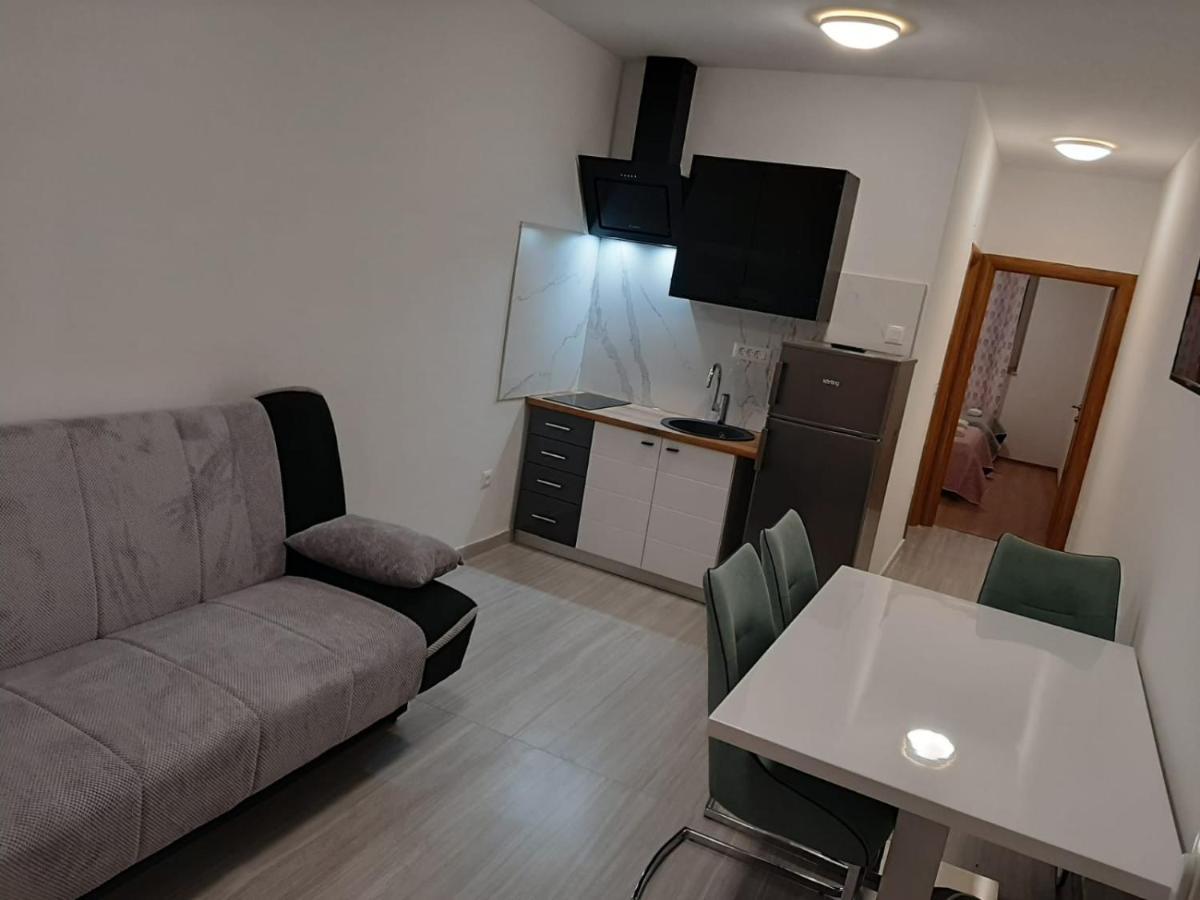 Apartmani Benjamin Bibinje Exterior foto