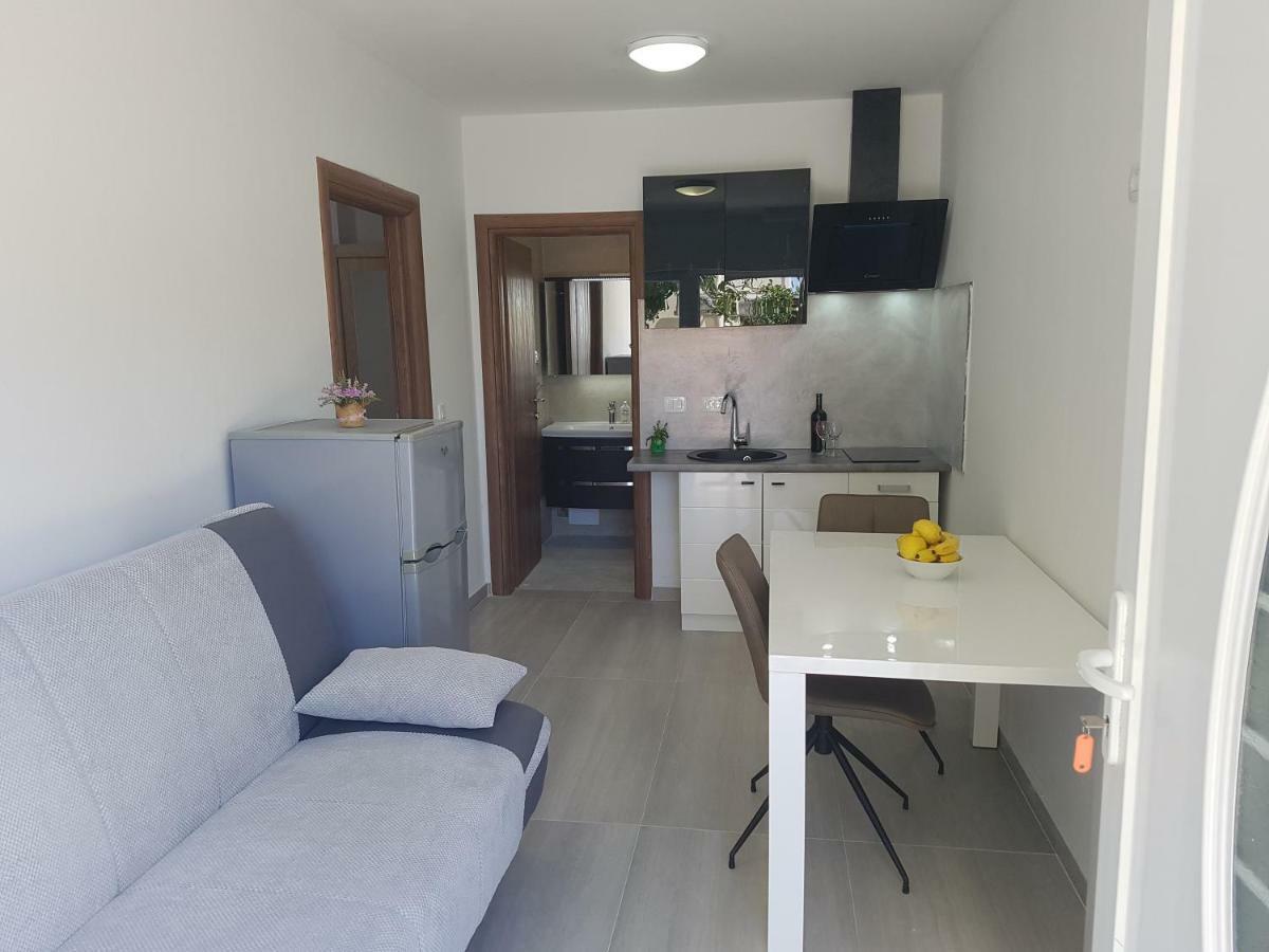 Apartmani Benjamin Bibinje Exterior foto