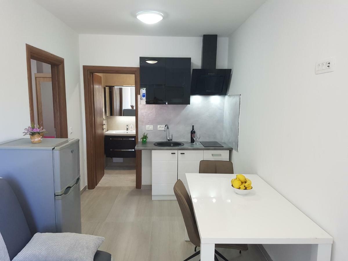 Apartmani Benjamin Bibinje Exterior foto